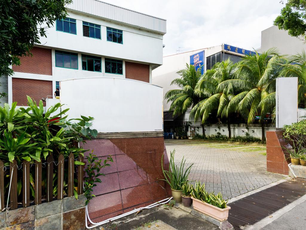 Reddoorz Near Aljunied Mrt Hotel Singapore Eksteriør billede